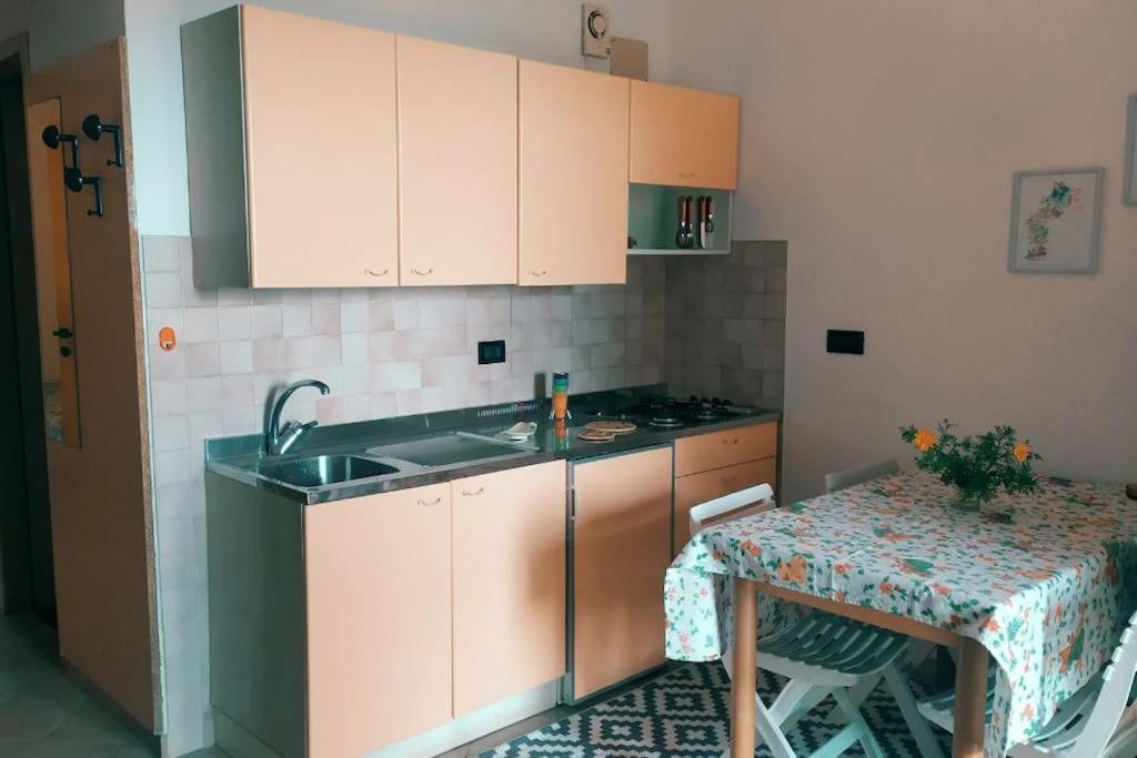 Nisportino, Elba. Bilocale Con Patio Vista Mare. Villa Casale Gastagno Екстериор снимка